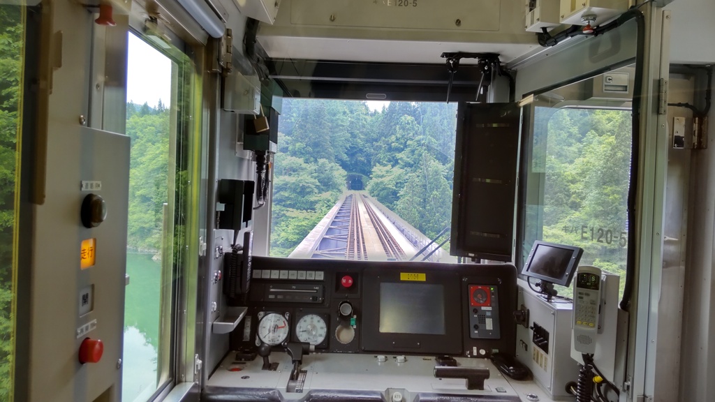 運転席