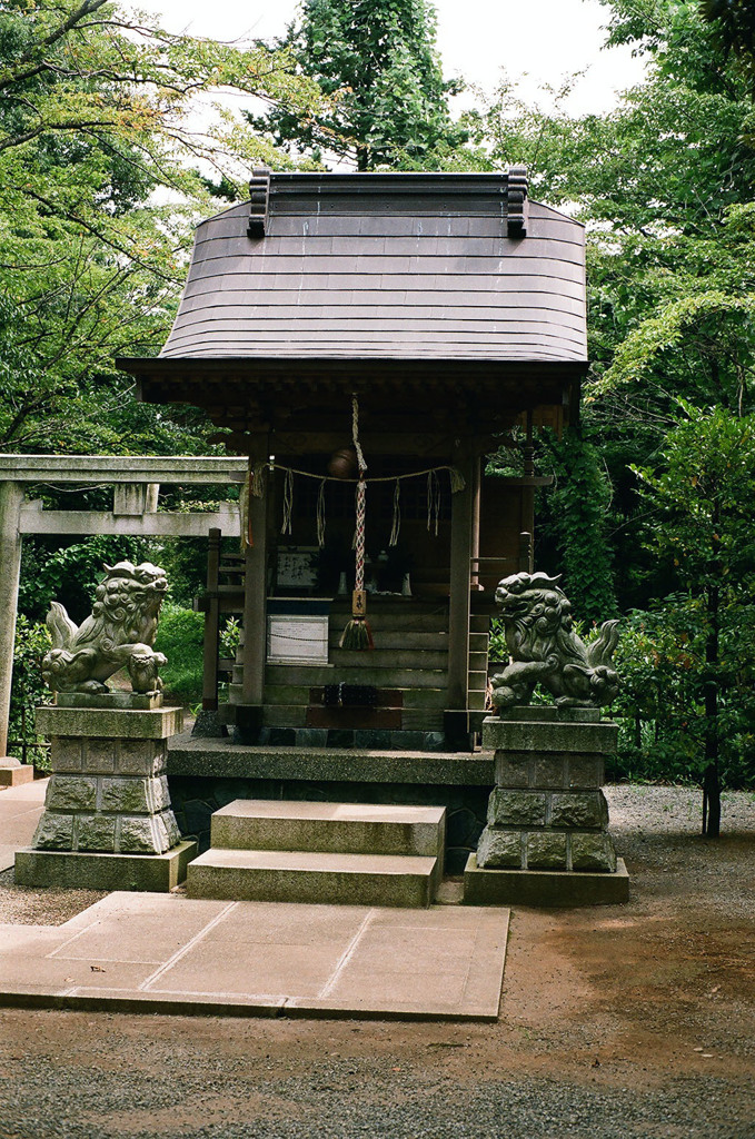 平山季重神社