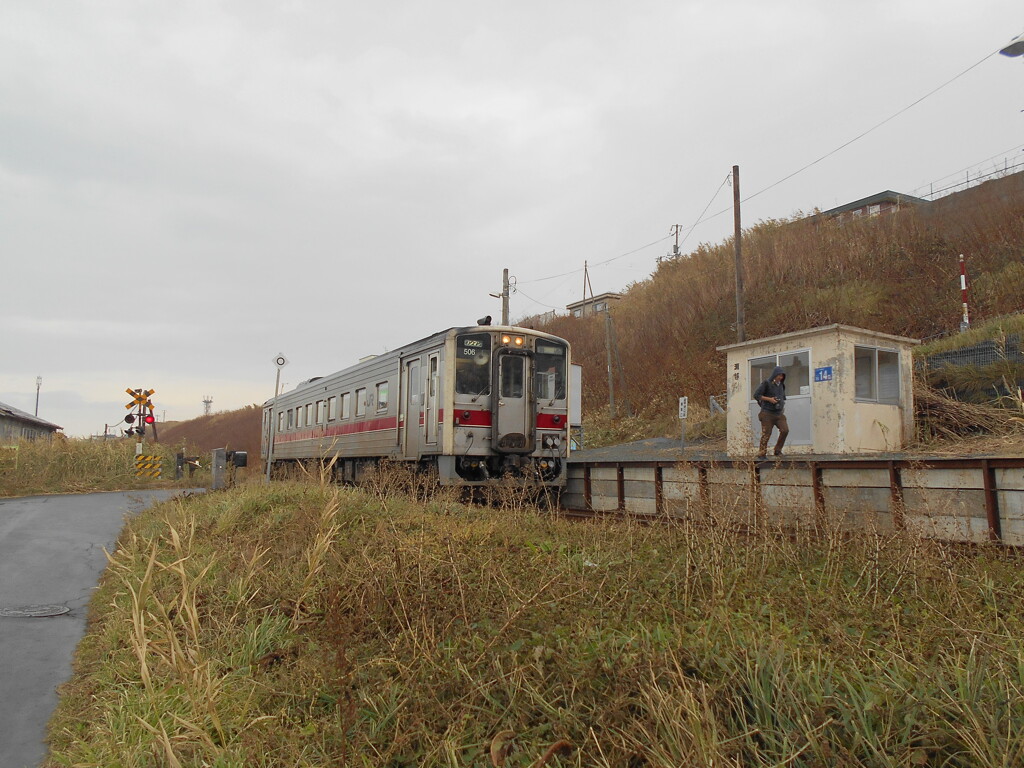 瀬越駅にて