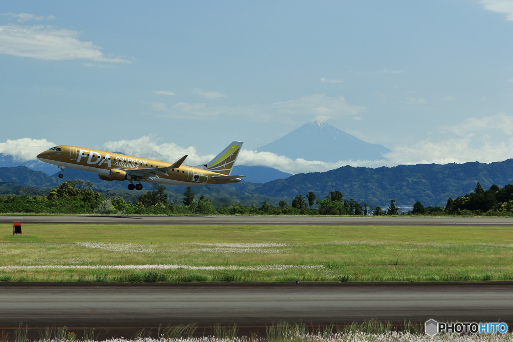 ゴールドボディと富士山