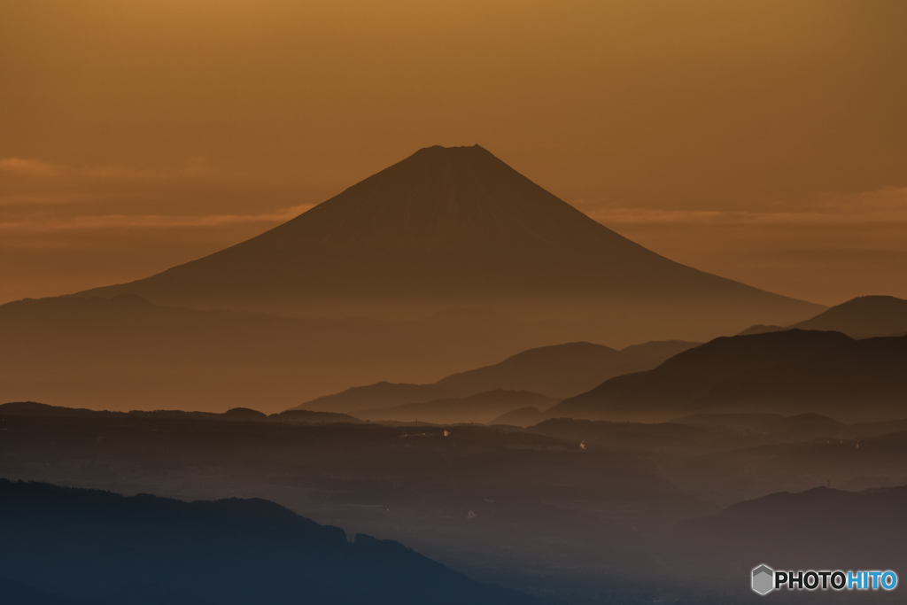 遠くに富士山