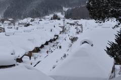 雪の大内宿