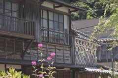 ペリーロードをご一緒に　なまこ壁