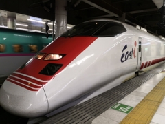 見たことない列車