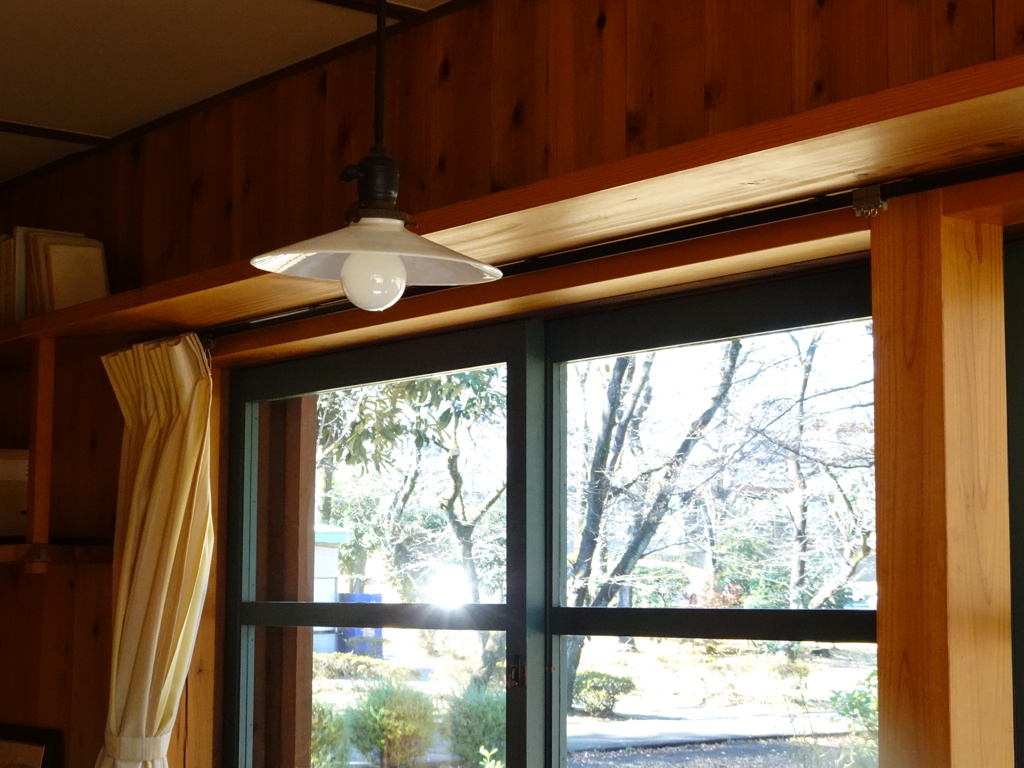 ヒヤシンスハウス～窓と照明