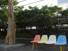 ベンチ