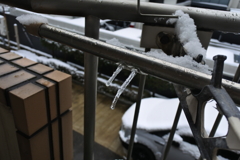 今日の雪とつらら