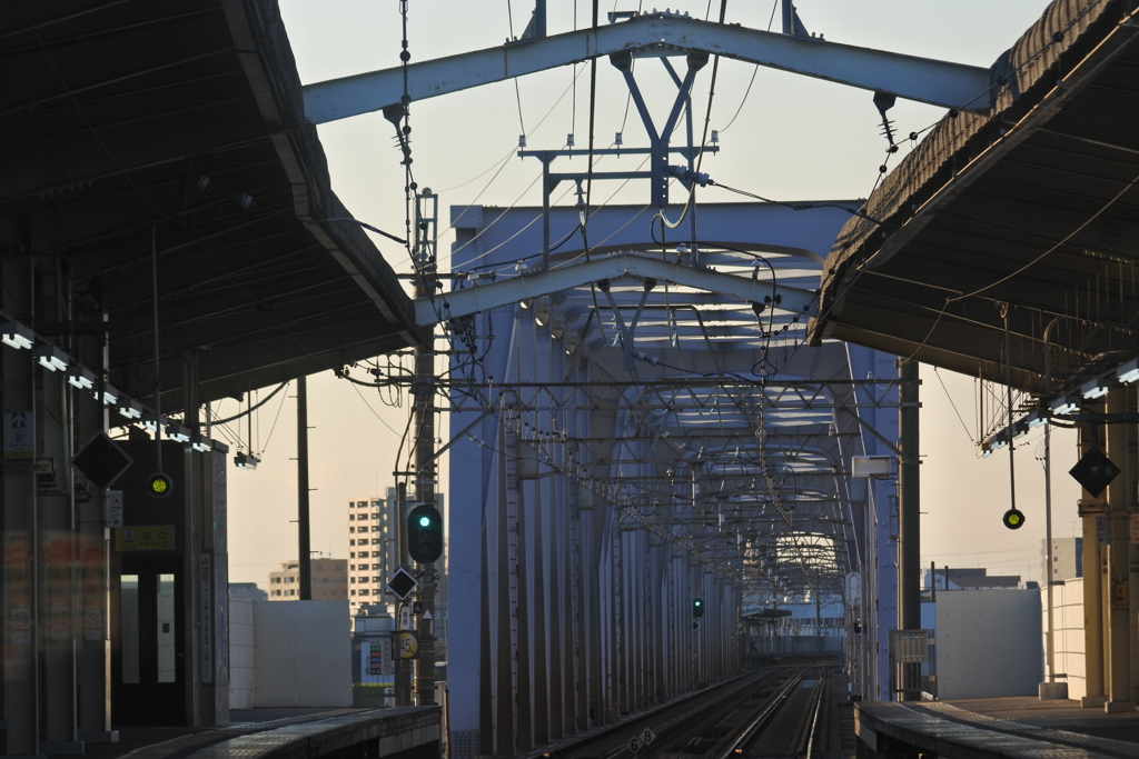 この橋を渡れば東京都