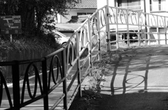 この向こうは追分宿