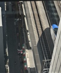 踊り場から～チラリ新幹線