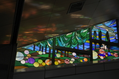 軽井沢駅のステンドグラス。