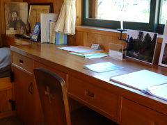 ヒヤシンスハウス～机と椅子