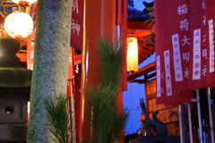 装束稲荷神社　目が合ってしまった。