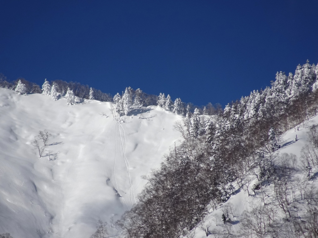 雪の山頂