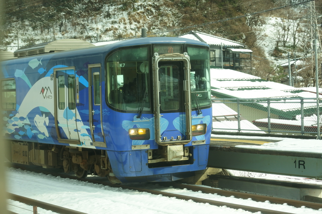 松本～糸魚川～長野　えちごトキめき鉄道　