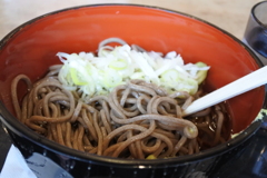 まずは腹ごしらえ