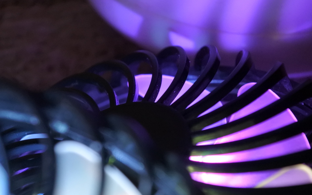 首掛け扇風機
