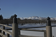 高田城址公園から見る山