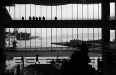 大和ミュージアム　戦艦大和を見る人々