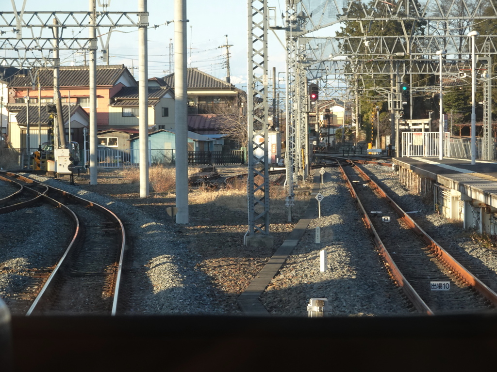 右が東武で左が秩父