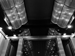 ホテルのエレベーター