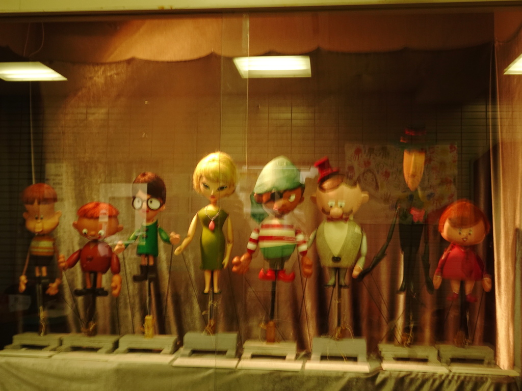 人形劇団ひとみ座といえば