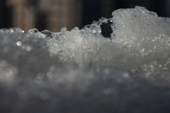 積もる雪