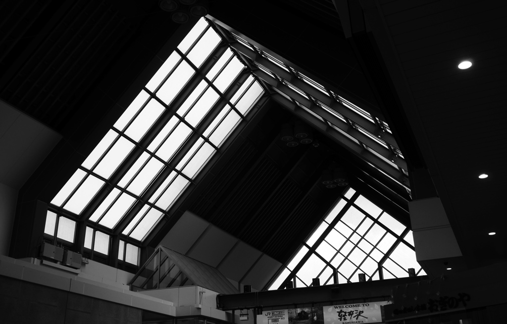 軽井沢駅シリーズ　明り取り