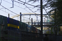 貨物列車と橋