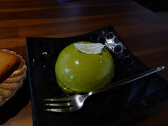気になるカフェのスイーツ