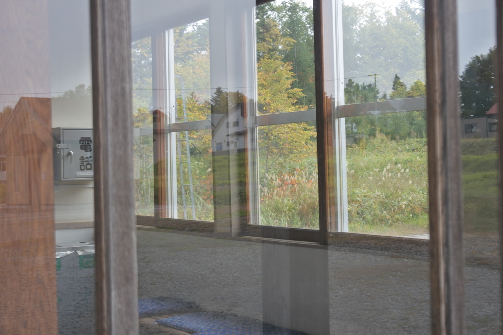 美馬牛駅の待合室