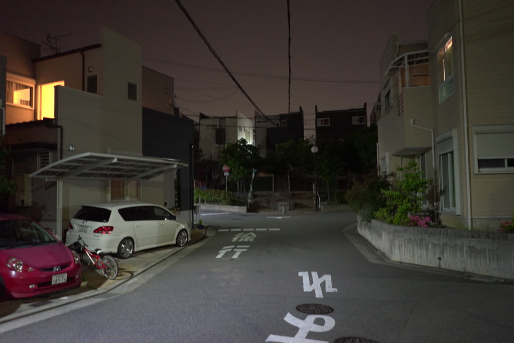 夜の街角