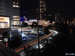 横浜駅東口にて