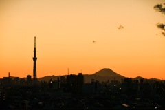 富士山と夕陽とスカイツリー