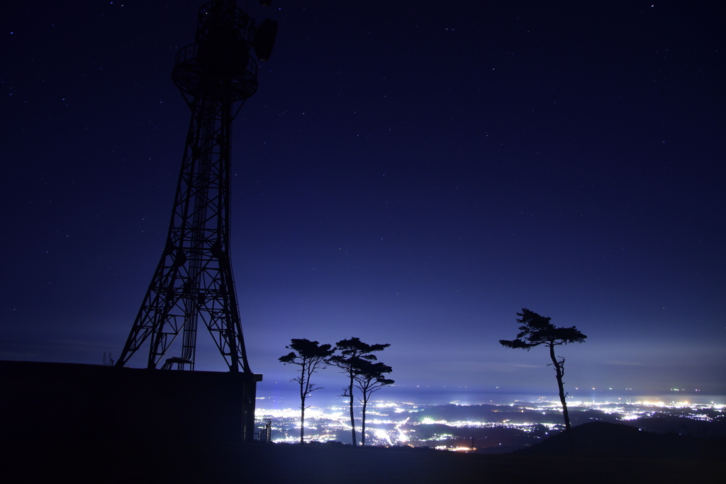 水石山の夜景