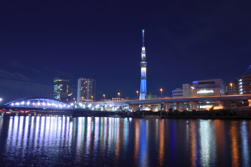 まばゆい隅田川