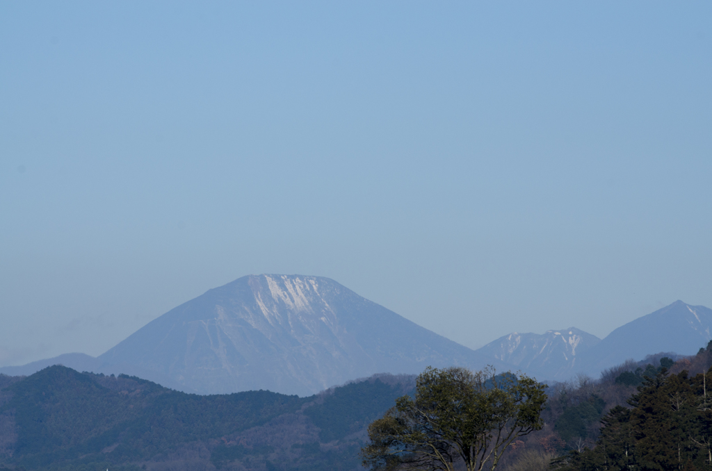 男体山