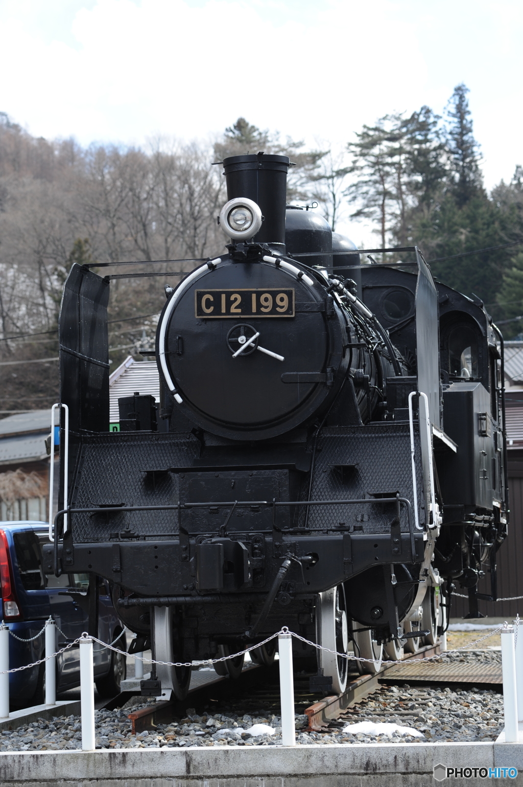 C12 199