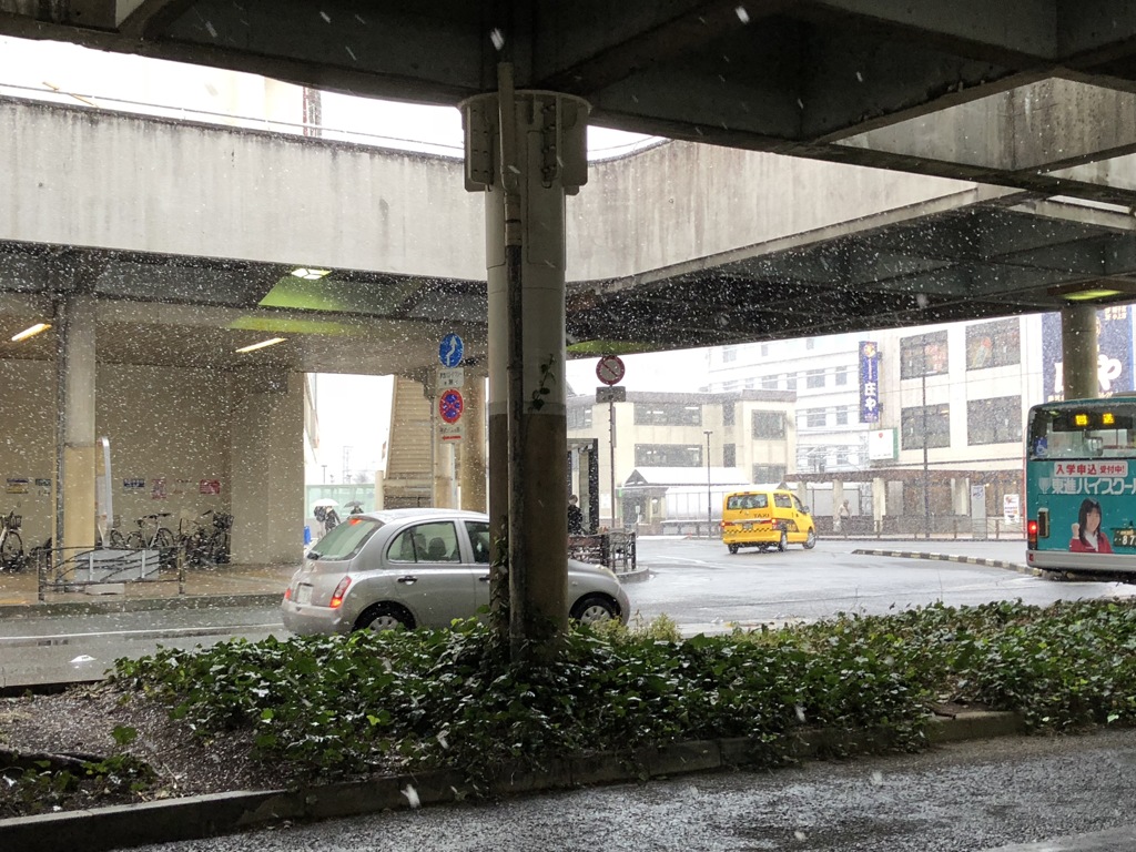 雪ノフル街ヲ