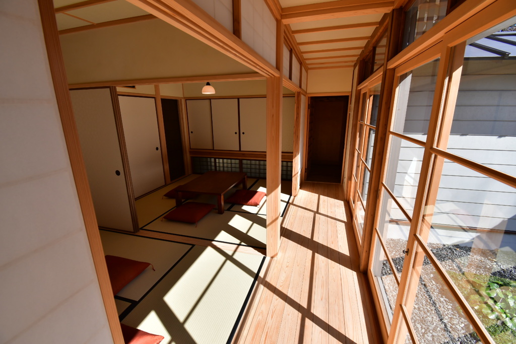 俣野邸のひだまり