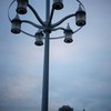 日暮れの永代橋広場。