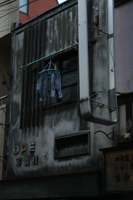 北千住のとある街角。