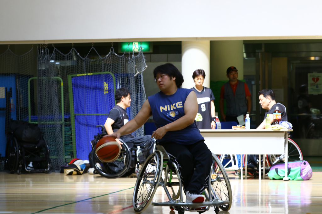 学登場