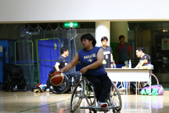 学登場