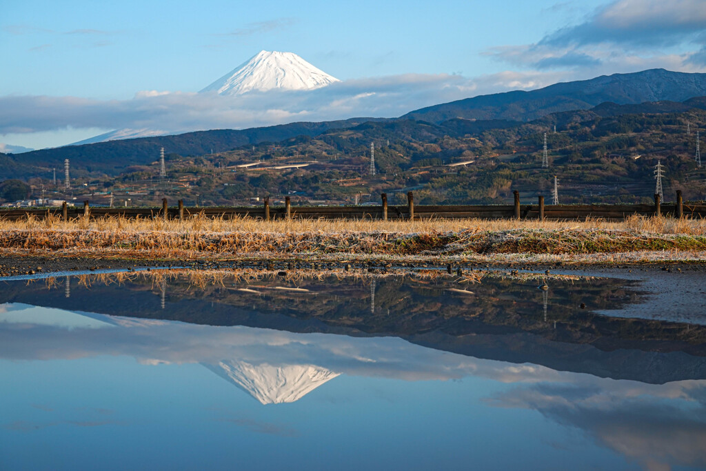 水溜まりに富士山