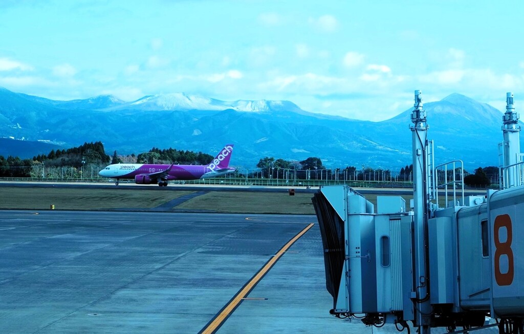 霧島連山初冠雪とpeach