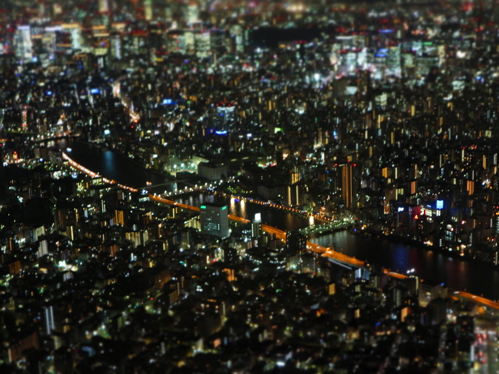 東京