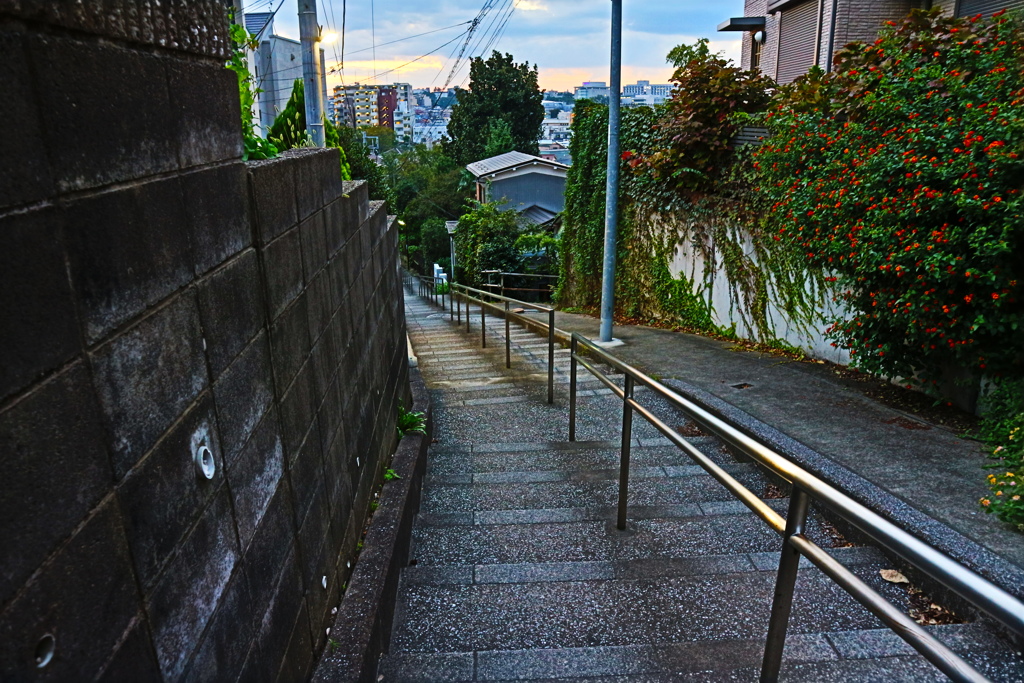 先は