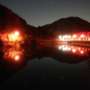 湖面に映るオリオン座