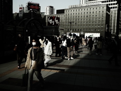賑わいの大阪駅